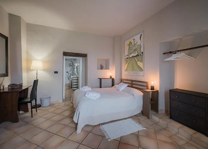 Villa Guesthost - Dimora La Guardia - Monferrato Dream Monastero Bormida