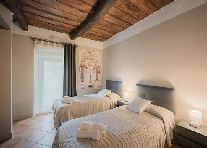 Willa Guesthost - Dimora La Guardia - Monferrato Dream Monastero Bormida
