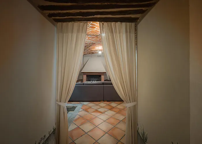 Guesthost - Dimora La Guardia - Monferrato Dream * Monastero Bormida